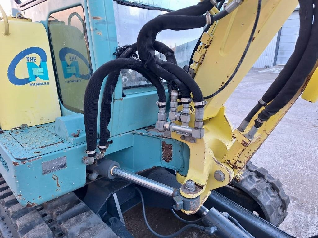 Leje en Yanmar B25V 3-KAUHAA  Yanmar B25V 3-KAUHAA: billede 8