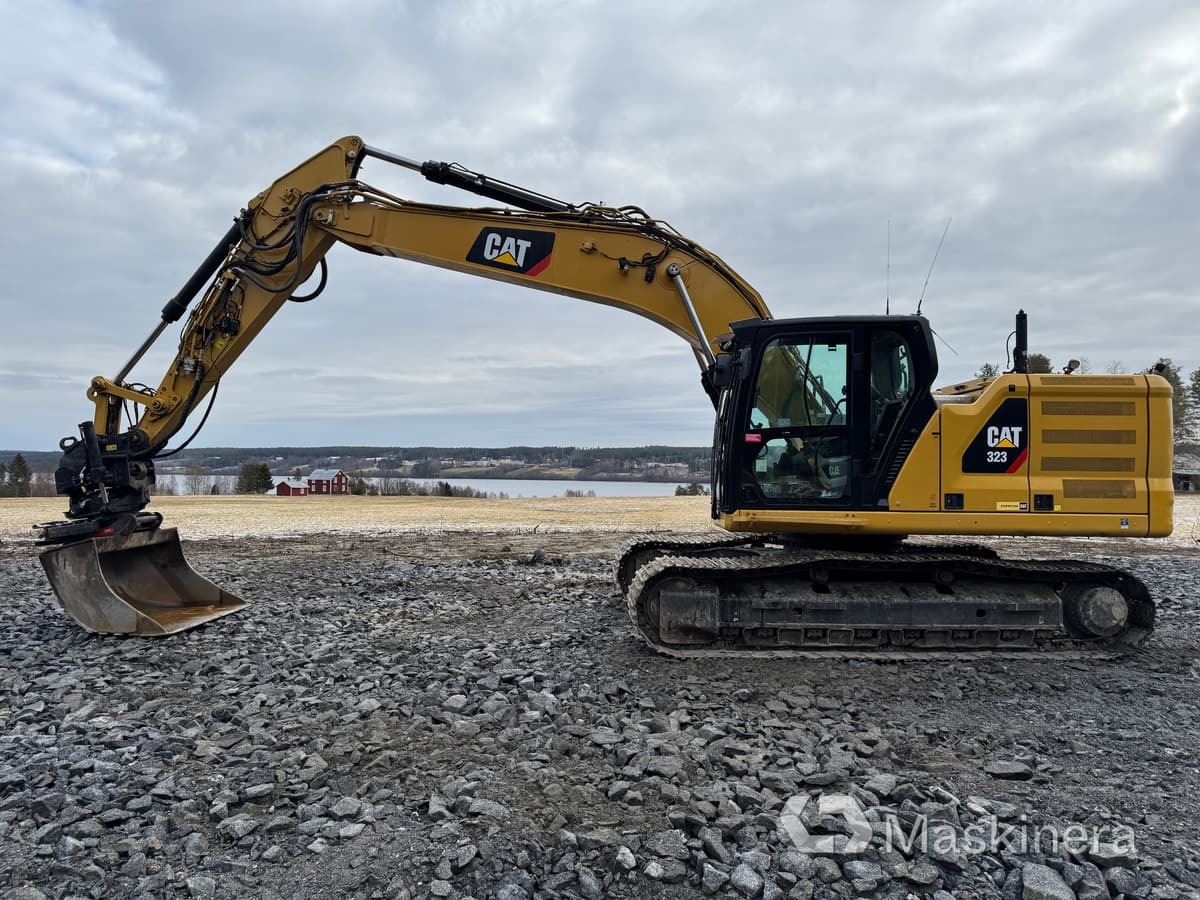 Grävmaskin Cat 323 Next Generation med tillbehör - Bæltegravemaskine: billede 2 Grävmaskin Cat 323 Next Generation med tillbehör - Bæltegravemaskine: billede 2