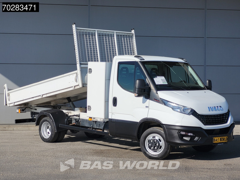 Iveco Daily 35C16 3.0L Kipper met Kist Dubbellucht 3,5t Trekhaak Airco Cruise Euro6 Tipper Benne Kieper 2m3 Airco Trekhaak Cruise control - Ladbil med tip: billede 3 Iveco Daily 35C16 3.0L Kipper met Kist Dubbellucht 3,5t Trekhaak Airco Cruise Euro6 Tipper Benne Kieper 2m3 Airco Trekhaak Cruise control - Ladbil med tip: billede 3