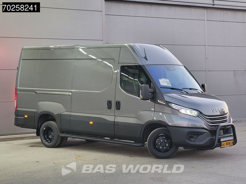 Iveco Daily 35C21 3.0L Automaat 2025model Black Edition L2H2 ACC Camera LED CarPlay Dubbellucht L2 12m3 Airco - Varevogn: billede 5 Iveco Daily 35C21 3.0L Automaat 2025model Black Edition L2H2 ACC Camera LED CarPlay Dubbellucht L2 12m3 Airco - Varevogn: billede 5
