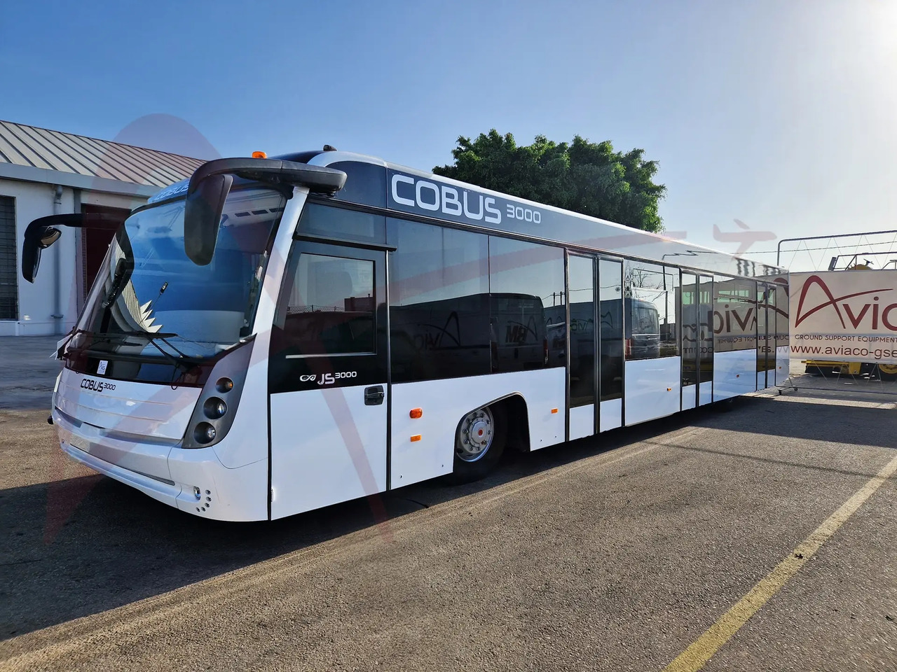 CONTRAC COBUS 3000 - Lufthavnsbus: billede 1 CONTRAC COBUS 3000 - Lufthavnsbus: billede 1