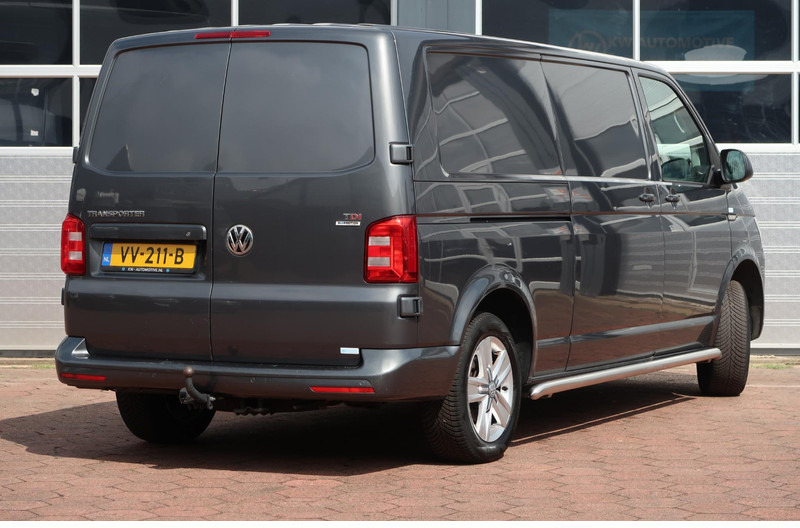 Volkswagen Transporter 2.0 TDI L2H1 Highline AUT/ NAVI/ CAMERA/ CRUISE/ AIRCO/ LEDER/ TREKHAAK - Små varebil: billede 4 Volkswagen Transporter 2.0 TDI L2H1 Highline AUT/ NAVI/ CAMERA/ CRUISE/ AIRCO/ LEDER/ TREKHAAK - Små varebil: billede 4