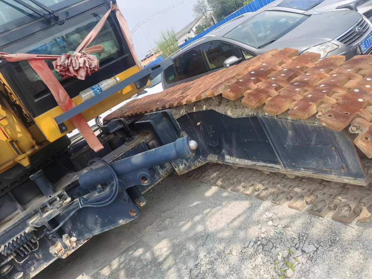 Leje en  XCMG Official Used 100 Ton Mobile Crane XGC100A Hydraulic Lattice Boom Crawler Crane For Sale XCMG Official Used 100 Ton Mobile Crane XGC100A Hydraulic Lattice Boom Crawler Crane For Sale: billede 7