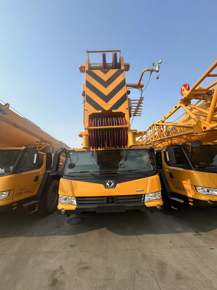 XCMG Official Used Mobile Hydraulic Truck Cranes XCA180L8C All Terrain Cranes Price - Alle terræn kran: billede 2 XCMG Official Used Mobile Hydraulic Truck Cranes XCA180L8C All Terrain Cranes Price - Alle terræn kran: billede 2