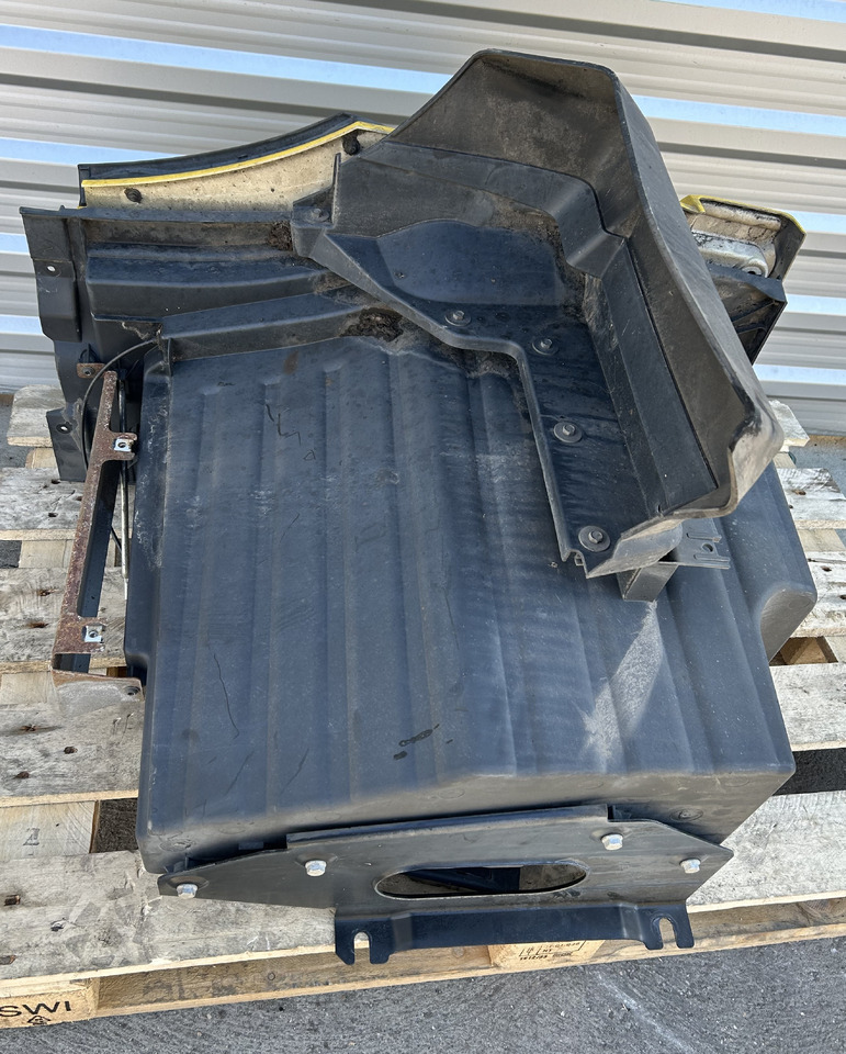 MERCEDES ACTROS MP5 STORAGE COMPARTMENT EXTENSION OF THE STEPS LEFT - Universaldel: billede 4 MERCEDES ACTROS MP5 STORAGE COMPARTMENT EXTENSION OF THE STEPS LEFT - Universaldel: billede 4