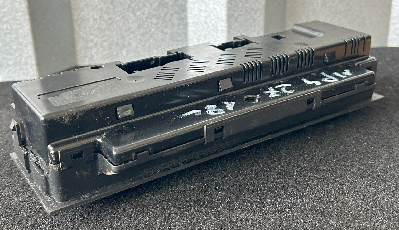 MERCEDES AIR CONDITIONING CONTROL PANEL AROCS MP4 - A/C reservedel: billede 5 MERCEDES AIR CONDITIONING CONTROL PANEL AROCS MP4 - A/C reservedel: billede 5