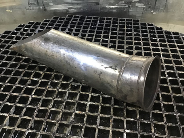 Liebherr Exhaust - Udstødningsrør: billede 1 Liebherr Exhaust - Udstødningsrør: billede 1