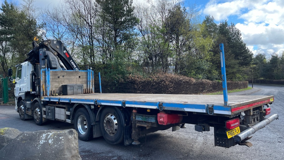 DAF CF 460 - Lastbil med lad, Lastbil med kran: billede 3 DAF CF 460 - Lastbil med lad, Lastbil med kran: billede 3
