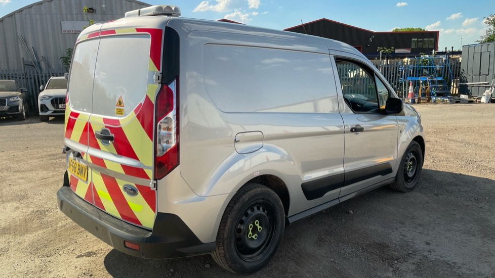 FORD TRANSIT CONNECT 220 1.5 ECOBLUE 100PS - Varevogn: billede 4 FORD TRANSIT CONNECT 220 1.5 ECOBLUE 100PS - Varevogn: billede 4