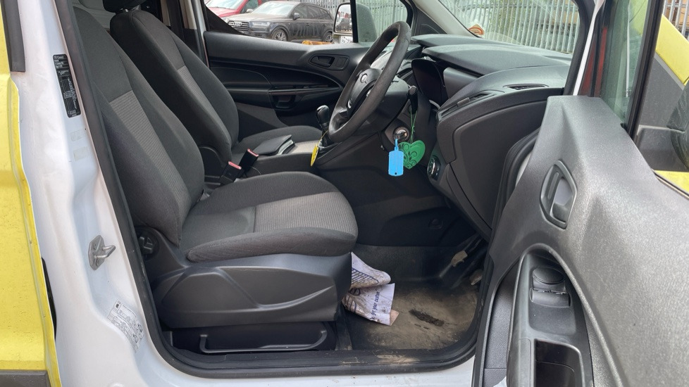 FORD TRANSIT CONNECT 220 1.6 TDCI 95PS - Mandskabsbil: billede 5 FORD TRANSIT CONNECT 220 1.6 TDCI 95PS - Mandskabsbil: billede 5