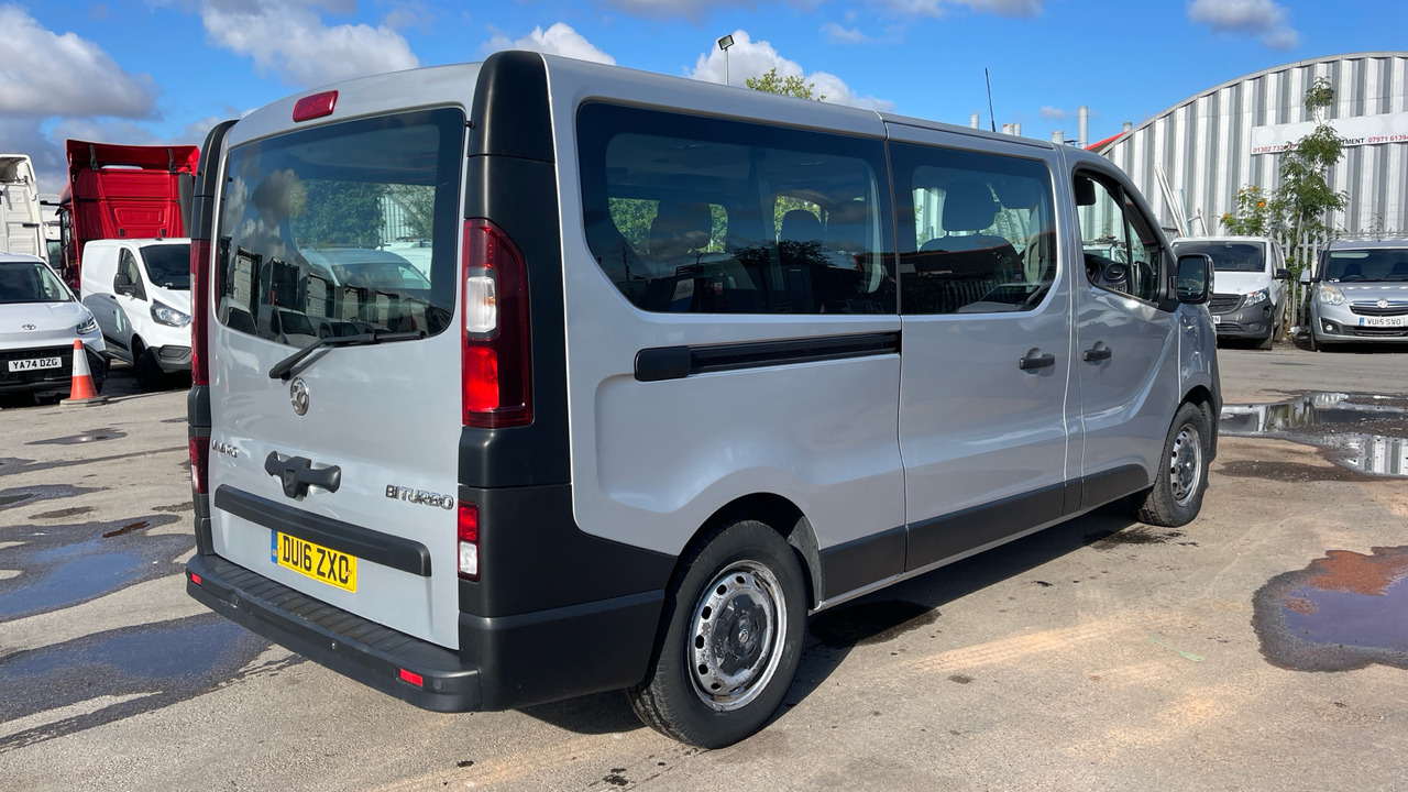 VAUXHALL VIVARO 2900 1.6 CDTI BITURBO 125PS - Minibus, Persontransport: billede 4 VAUXHALL VIVARO 2900 1.6 CDTI BITURBO 125PS - Minibus, Persontransport: billede 4