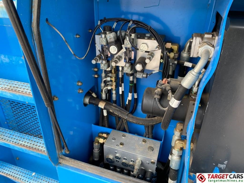 Leje en Dingli JCPT1523RT Diesel 4x4 Scissor Work Lift 1500cm  Dingli JCPT1523RT Diesel 4x4 Scissor Work Lift 1500cm: billede 42