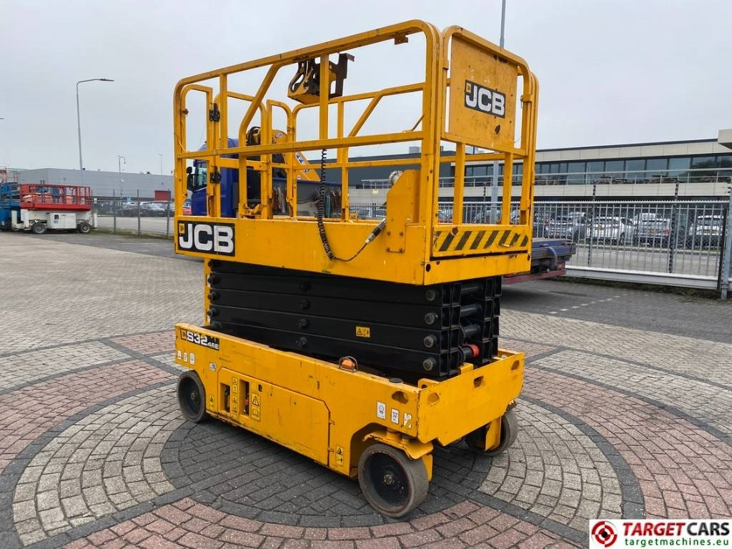 JCB S3246E Electric Scissor Work Lift 1200cm - Sakselift: billede 2 JCB S3246E Electric Scissor Work Lift 1200cm - Sakselift: billede 2