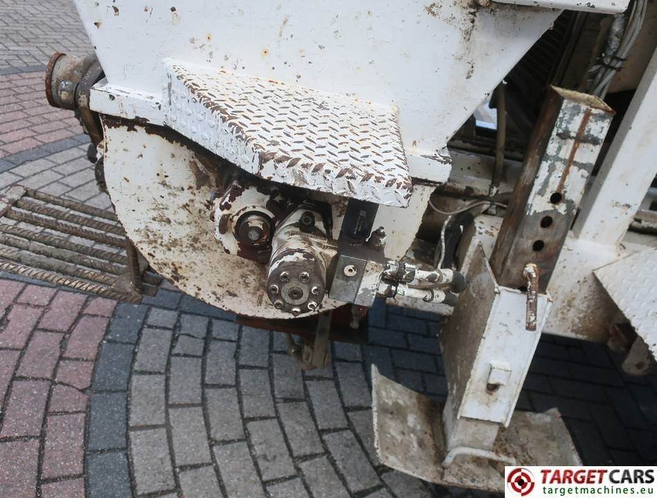 Leje en Mecbo Car P4.65 APV/D Concrete Diesel Pump 65m3/h  Mecbo Car P4.65 APV/D Concrete Diesel Pump 65m3/h: billede 20