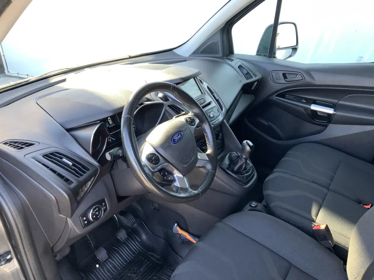 Ford Transit Connect 1.5 TDCI L2 Trend Airco Cruise 3 Zits DakDragers C - Små varebil: billede 5 Ford Transit Connect 1.5 TDCI L2 Trend Airco Cruise 3 Zits DakDragers C - Små varebil: billede 5