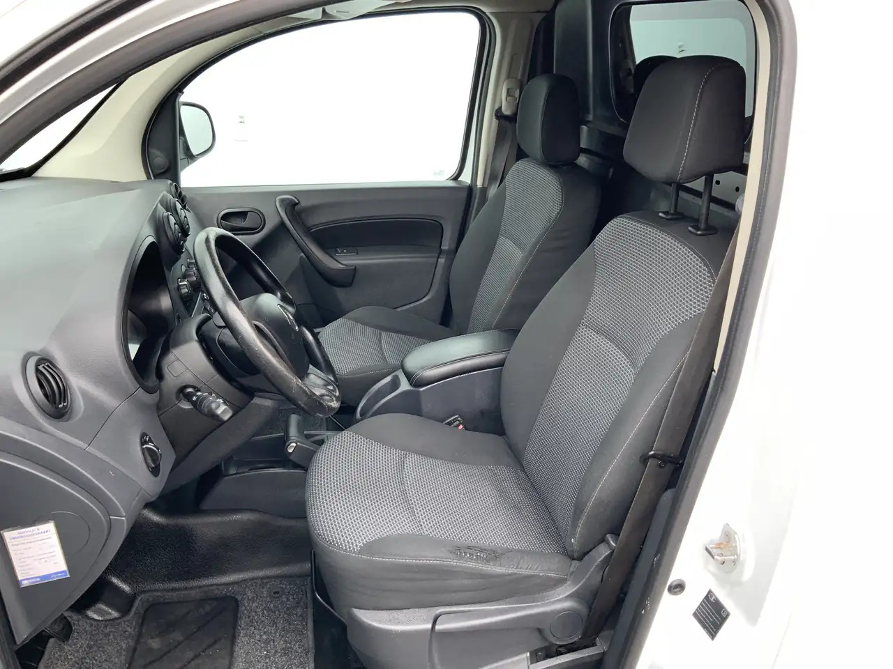 Mercedes-Benz Citan 109 CDI BlueEFFICIENCY Airco Alu Velg Trekhaak 105 - Små varebil: billede 4 Mercedes-Benz Citan 109 CDI BlueEFFICIENCY Airco Alu Velg Trekhaak 105 - Små varebil: billede 4