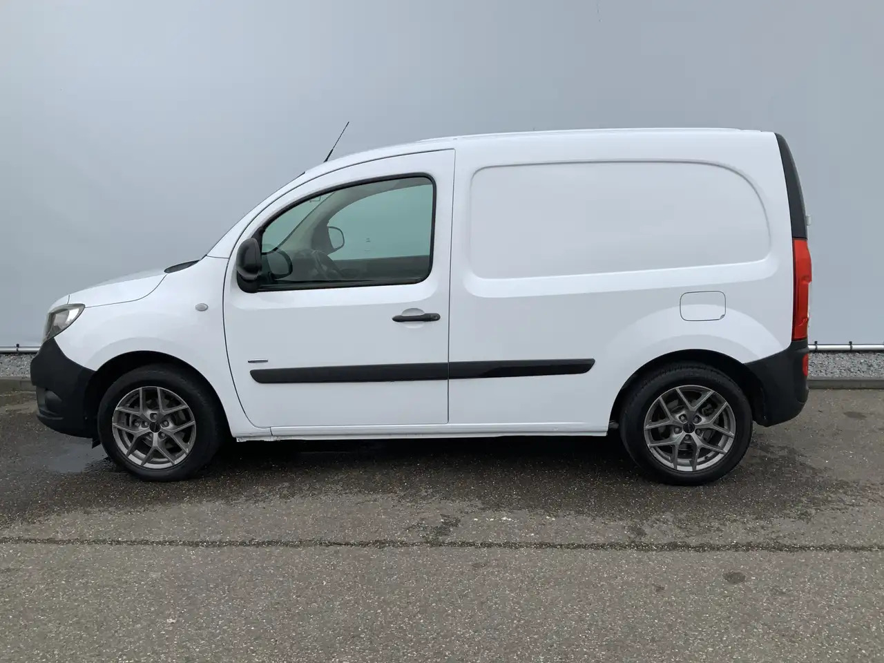 Mercedes-Benz Citan 109 CDI BlueEFFICIENCY Airco Alu Velg Trekhaak 105 - Små varebil: billede 3 Mercedes-Benz Citan 109 CDI BlueEFFICIENCY Airco Alu Velg Trekhaak 105 - Små varebil: billede 3