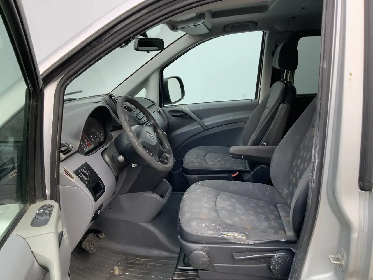 Mercedes-Benz Vito 120 CDI 3.0 V6 Dubb.Cab Autom. 5 Zits Airco Alu Ve - Mandskabsbil: billede 3 Mercedes-Benz Vito 120 CDI 3.0 V6 Dubb.Cab Autom. 5 Zits Airco Alu Ve - Mandskabsbil: billede 3