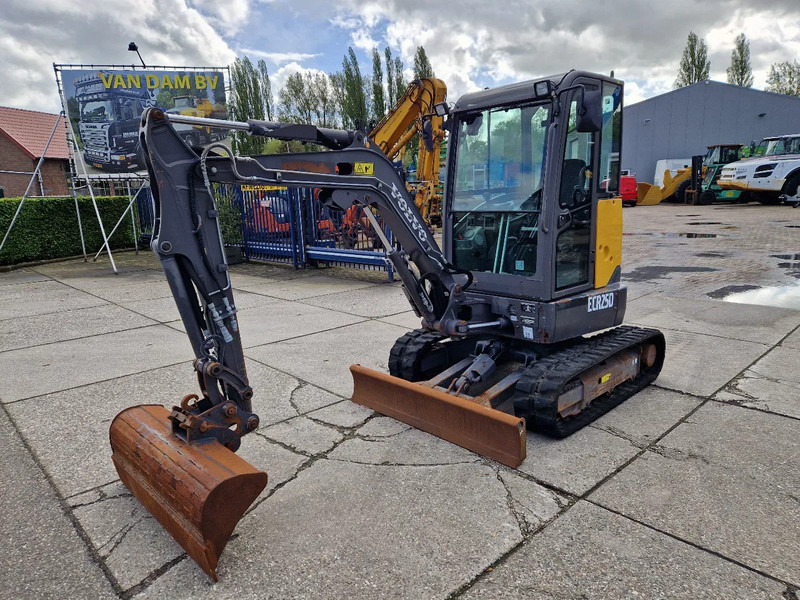 Volvo ECR25D met 2562 uur - Minigravemaskine: billede 1 Volvo ECR25D met 2562 uur - Minigravemaskine: billede 1