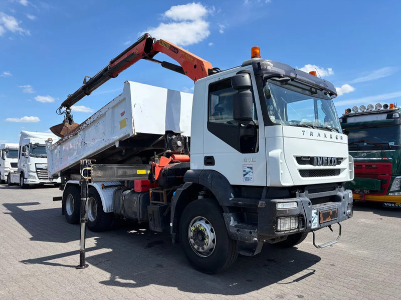 Iveco Trakker 410 6X4 Manual Gearbox 2 Way Tipper + Palfinger PK15500 - Tipvogn lastbil, Lastbil med kran: billede 2 Iveco Trakker 410 6X4 Manual Gearbox 2 Way Tipper + Palfinger PK15500 - Tipvogn lastbil, Lastbil med kran: billede 2