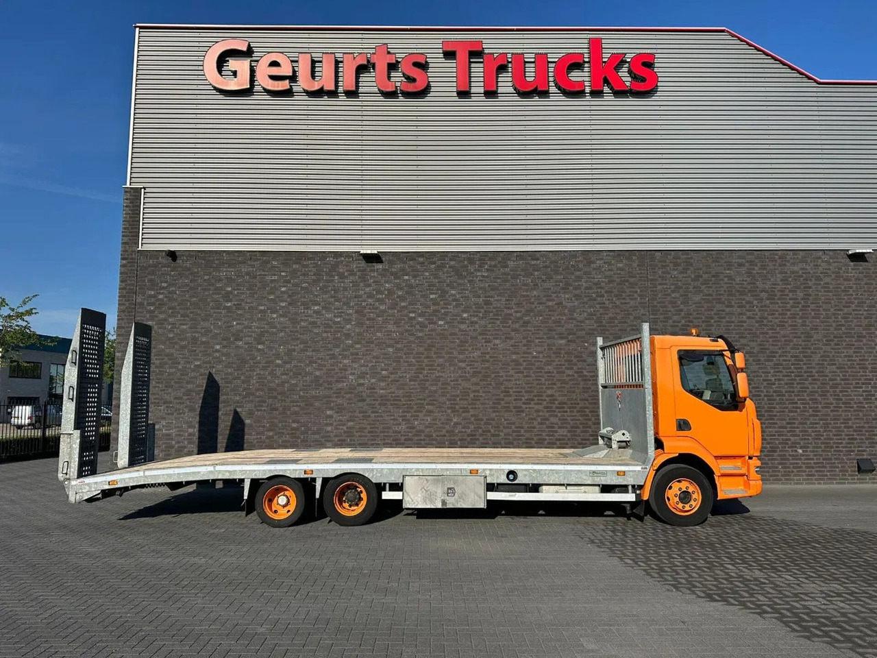 DAF LF OPRIJ 23-82 V OPRIJWAGEN / MACHINE TRANSPORTE - Biltransportør lastbil: billede 4 DAF LF OPRIJ 23-82 V OPRIJWAGEN / MACHINE TRANSPORTE - Biltransportør lastbil: billede 4
