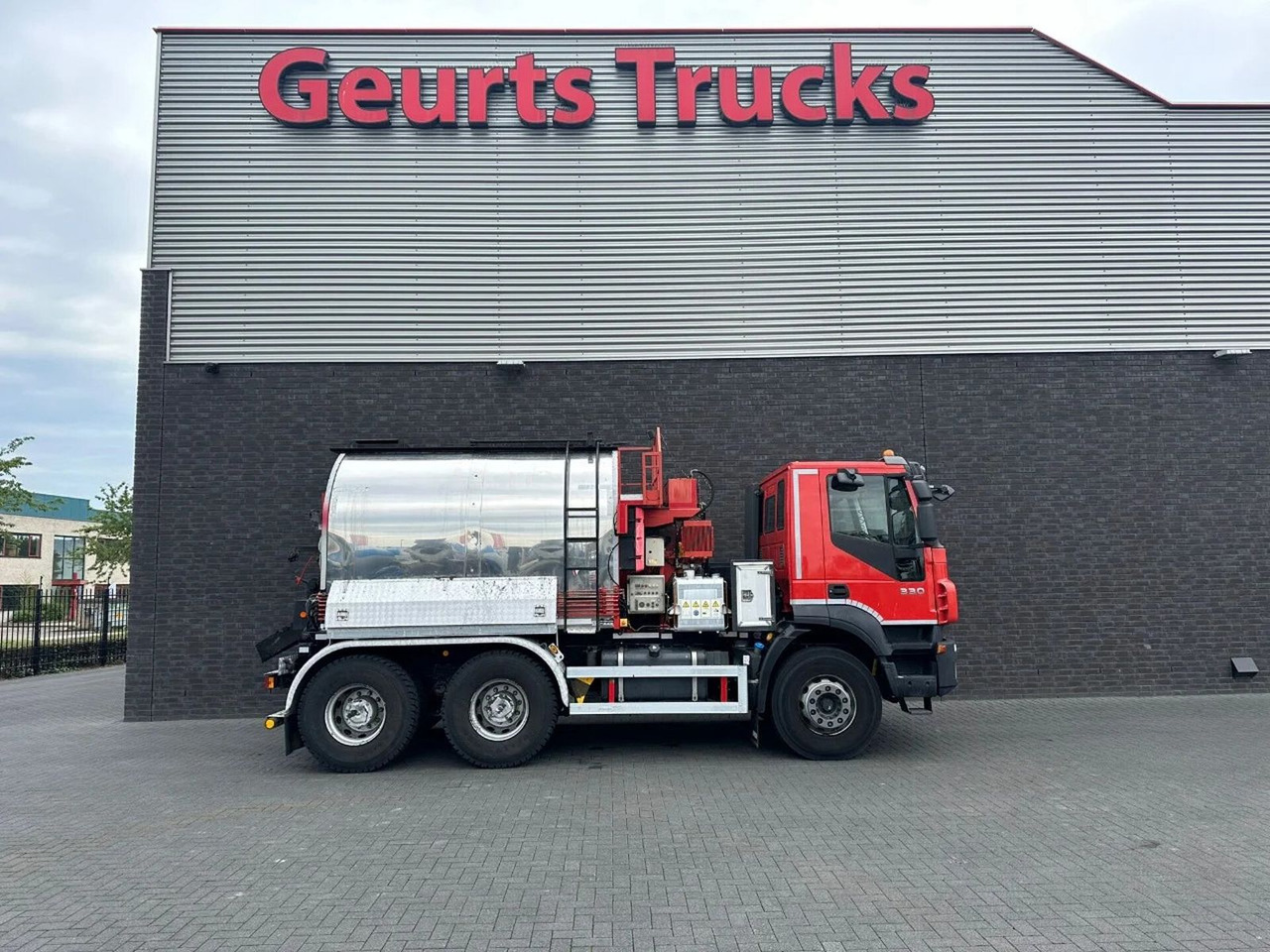 Iveco Trakker 330 6X4 LINNHOFF& HENNE AWÖL 600 6M3 ASF - Lastbil: billede 4 Iveco Trakker 330 6X4 LINNHOFF& HENNE AWÖL 600 6M3 ASF - Lastbil: billede 4