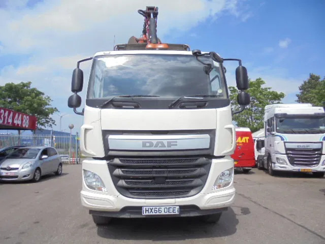 DAF CF 370 8X4 + PALFINGER EPSILON - Tipvogn lastbil, Lastbil med kran: billede 2 DAF CF 370 8X4 + PALFINGER EPSILON - Tipvogn lastbil, Lastbil med kran: billede 2