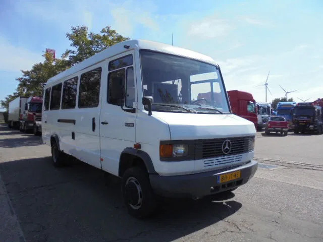 Mercedes-Benz 609D - Minibus, Persontransport: billede 3 Mercedes-Benz 609D - Minibus, Persontransport: billede 3