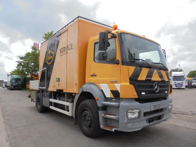 Mercedes-Benz Axor 1828 - Lastbil med kran: billede 5 Mercedes-Benz Axor 1828 - Lastbil med kran: billede 5