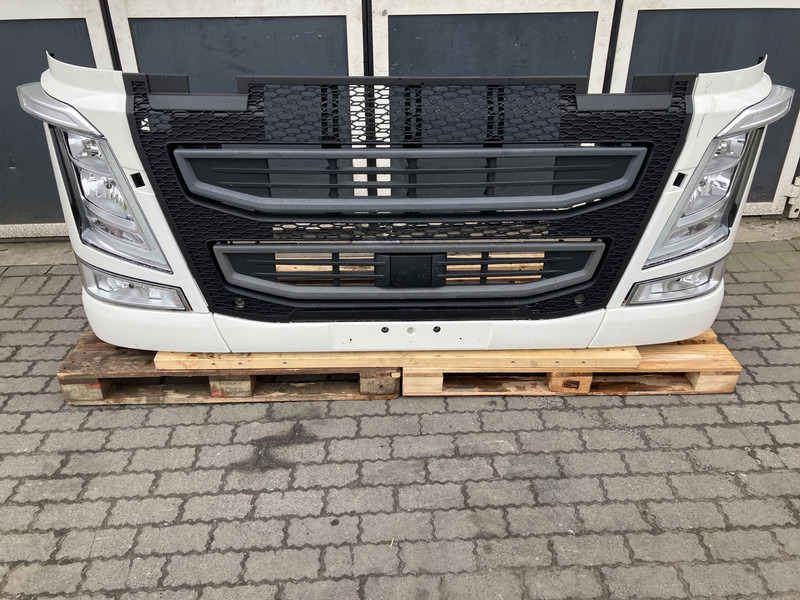 Volvo FH4 - Kofanger for Lastbil: billede 1 Volvo FH4 - Kofanger for Lastbil: billede 1