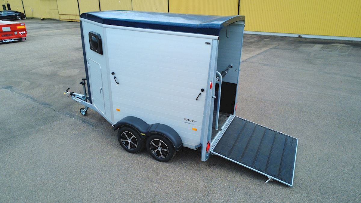 Humbaur Notos Alu - Hestetrailer: billede 1 Humbaur Notos Alu - Hestetrailer: billede 1