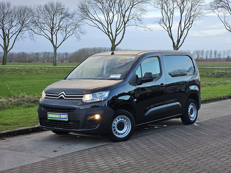 Citroën Berlingo 1.5 L1 Navi Euro6 NAP! - Varebil med kasse: billede 2 Citroën Berlingo 1.5 L1 Navi Euro6 NAP! - Varebil med kasse: billede 2