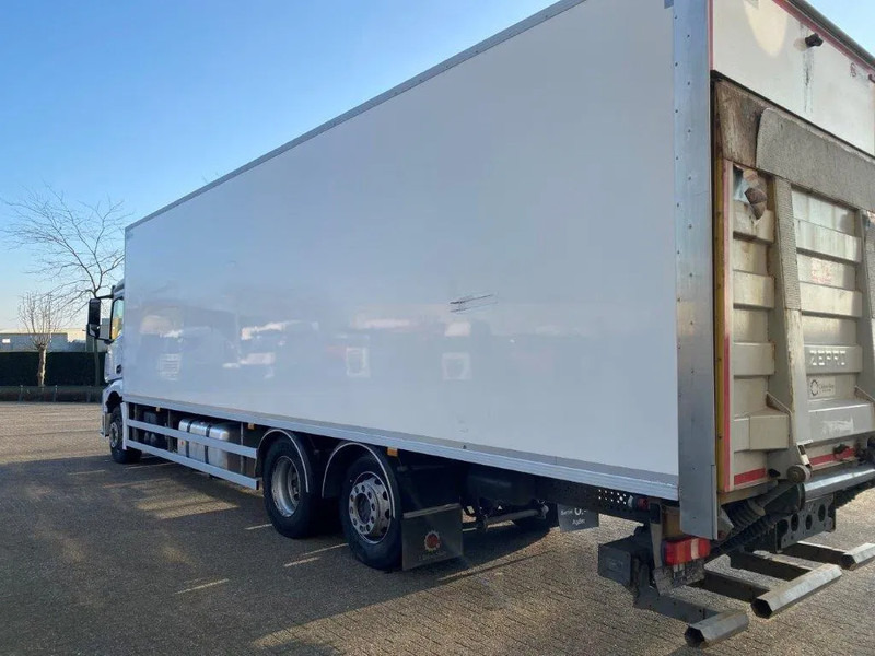 Mercedes-Benz Antos 2533 / LIFT AXLE / HEATED CLOSED BOX / PLATFORM 2000 KG / ONLY:506959 KM / SIDE DOOR / AUTOMATIC / EURO-6 / 2019 - Lastbil varevogn: billede 3 Mercedes-Benz Antos 2533 / LIFT AXLE / HEATED CLOSED BOX / PLATFORM 2000 KG / ONLY:506959 KM / SIDE DOOR / AUTOMATIC / EURO-6 / 2019 - Lastbil varevogn: billede 3
