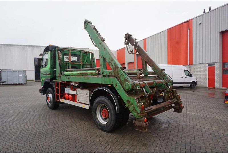 Volvo FM12-420 / ENGINE RUNNING / 4X4 / HYDRAULICS / BIG AXLE / ONLY:510426 KM / FULL STEEL / EURO-3 / 2001 - Liftdumper lastbil: billede 5 Volvo FM12-420 / ENGINE RUNNING / 4X4 / HYDRAULICS / BIG AXLE / ONLY:510426 KM / FULL STEEL / EURO-3 / 2001 - Liftdumper lastbil: billede 5