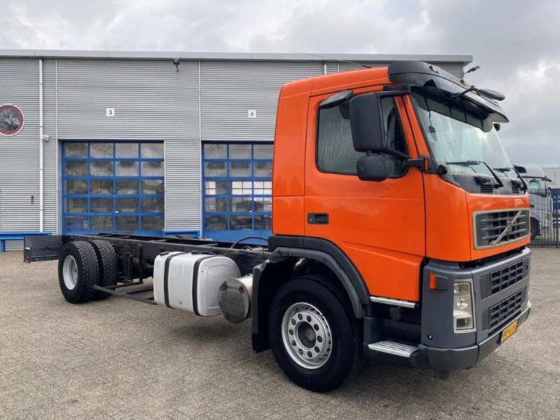 Volvo FM9-260 / HYDRAULICS / NL TRUCK / AUTOMATIC / EURO-3 / 2005 - Lastbil chassis: billede 2 Volvo FM9-260 / HYDRAULICS / NL TRUCK / AUTOMATIC / EURO-3 / 2005 - Lastbil chassis: billede 2