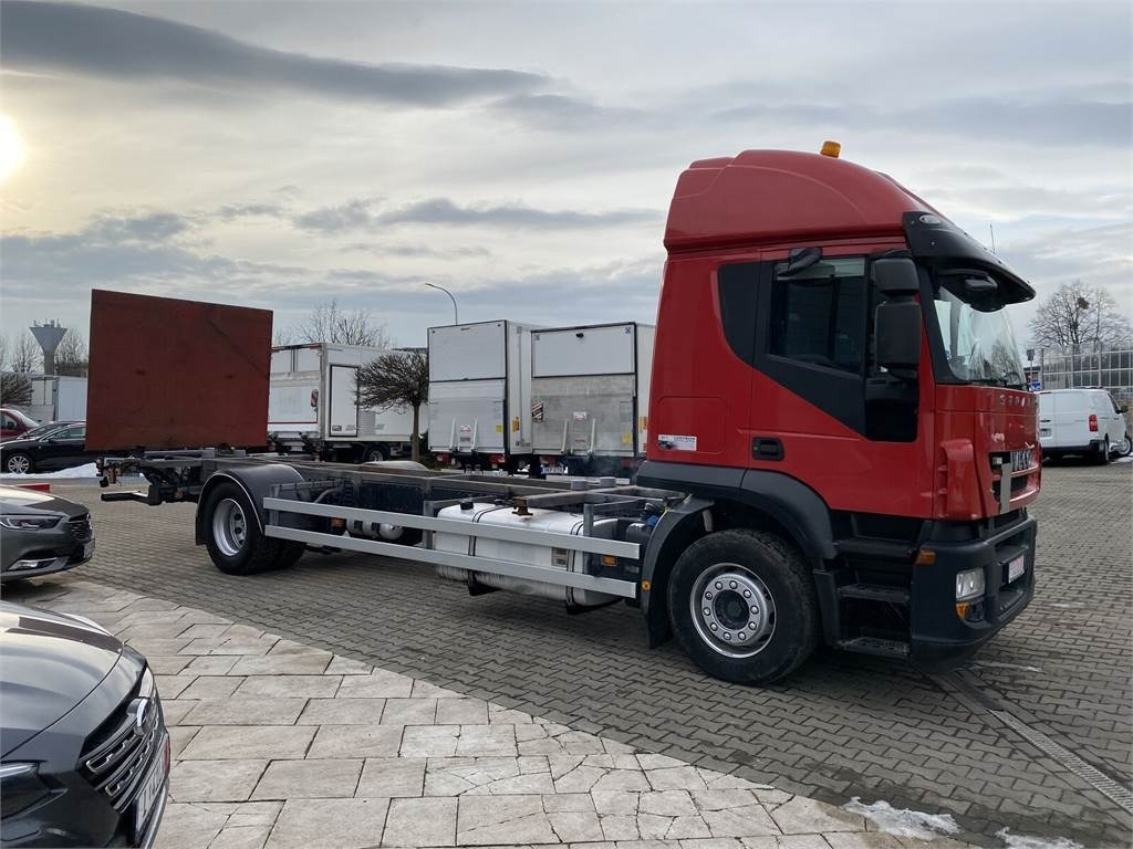 Iveco STRALIS 360 / AT 190 / EURO 5 / NEW SERVICE! / LON - Ramme/ Chassis for Lastbil: billede 4 Iveco STRALIS 360 / AT 190 / EURO 5 / NEW SERVICE! / LON - Ramme/ Chassis for Lastbil: billede 4