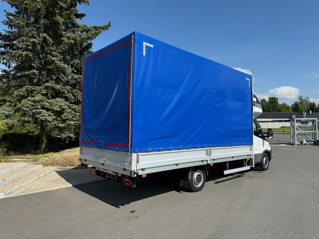 Iveco 35S18 Daily - Varebil med presenning: billede 4 Iveco 35S18 Daily - Varebil med presenning: billede 4