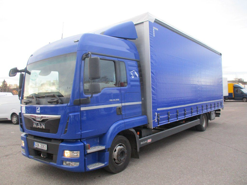 MAN TGL12.250 - Lastbil med presenning: billede 1 MAN TGL12.250 - Lastbil med presenning: billede 1