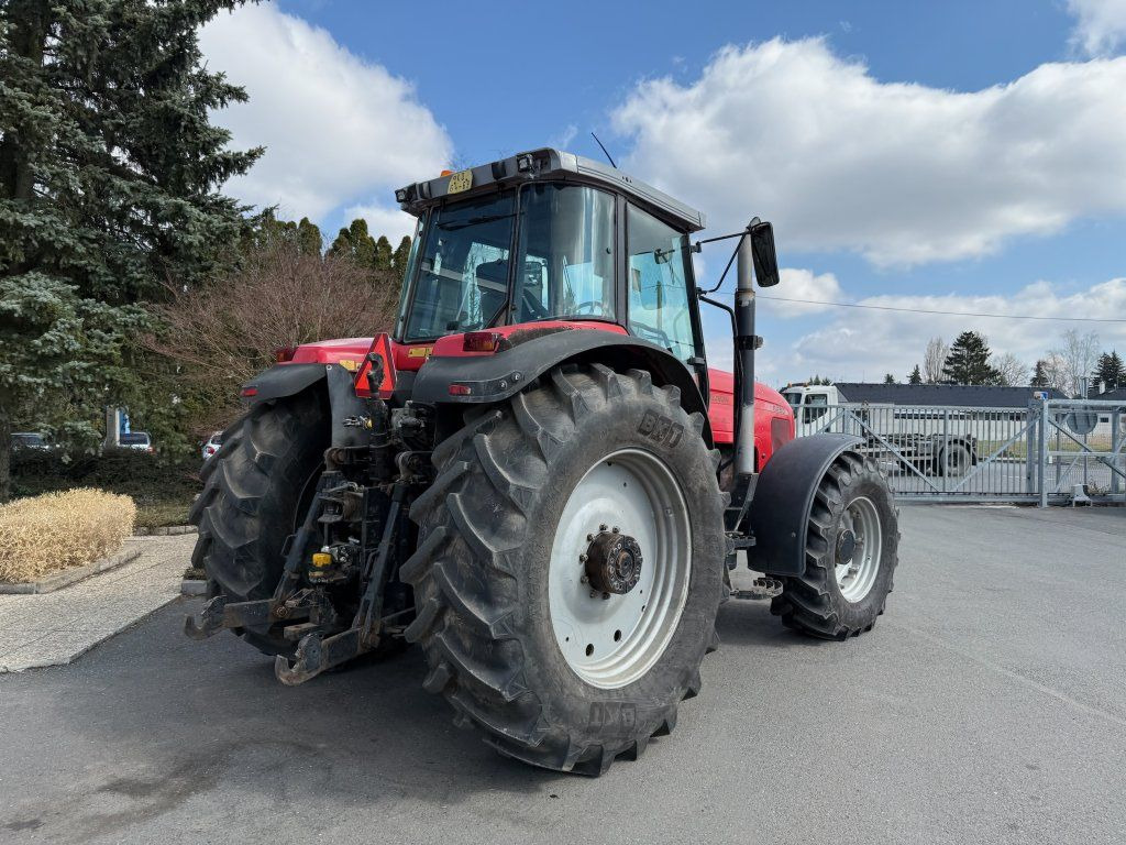 Massey Ferguson MF8260 - Traktor: billede 4 Massey Ferguson MF8260 - Traktor: billede 4