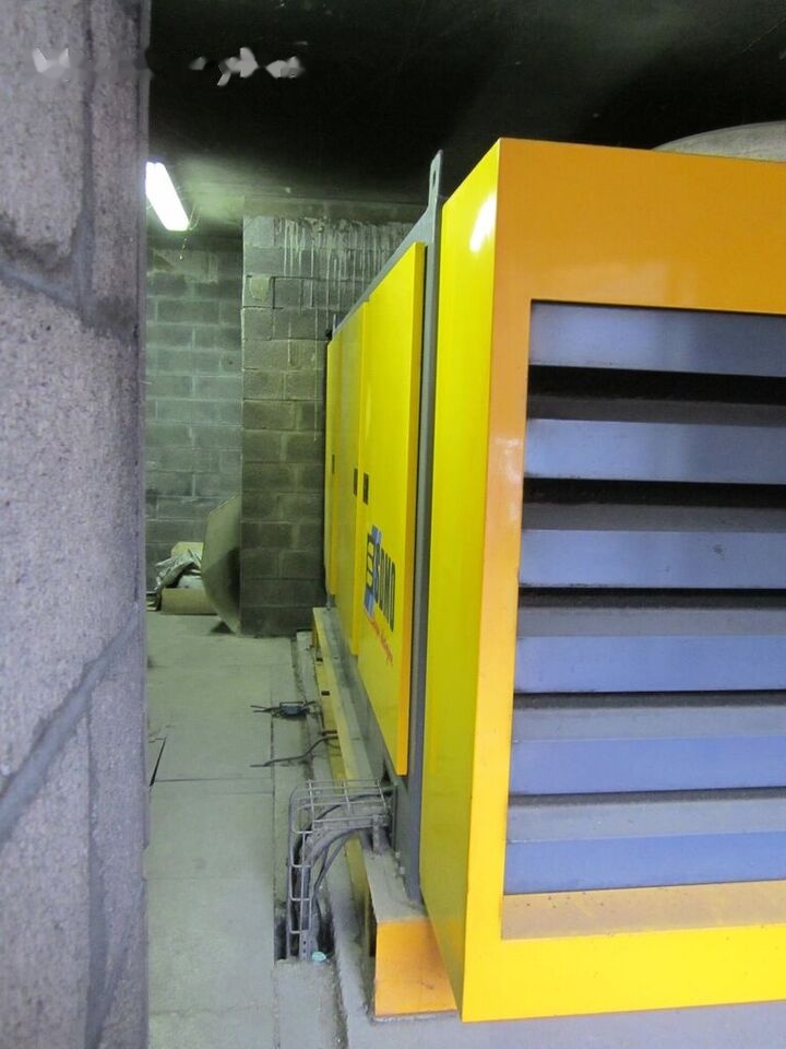 SDMO 330 kVa Cummins NT855-G6 - Strømgenerator: billede 1 SDMO 330 kVa Cummins NT855-G6 - Strømgenerator: billede 1