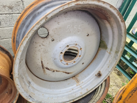 Massey Ferguson 5445, 5460, 5455, 5712, 5465, 6480 Rear Wheel Rim Pair W15 X 34 - Fælg for Landbrugsmaskine: billede 1 Massey Ferguson 5445, 5460, 5455, 5712, 5465, 6480 Rear Wheel Rim Pair W15 X 34 - Fælg for Landbrugsmaskine: billede 1