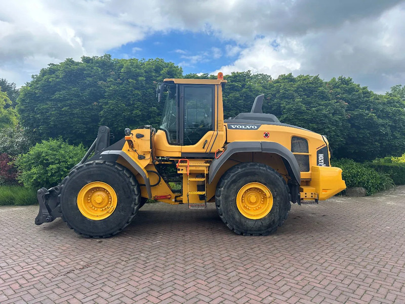 Volvo L120 H - Gummihjulslæsser: billede 1 Volvo L120 H - Gummihjulslæsser: billede 1