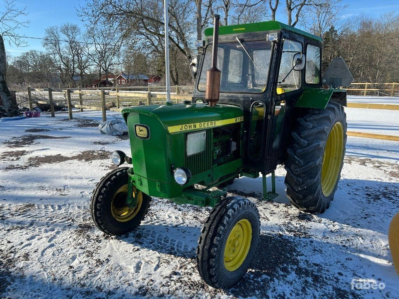 John Deere 2120 - Traktor: billede 1 John Deere 2120 - Traktor: billede 1