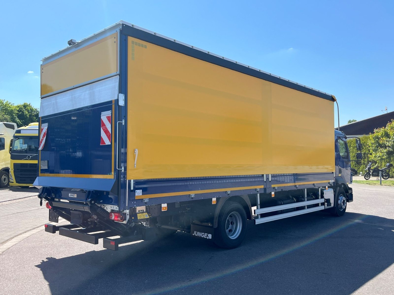 Volvo FL14.245 Junge Schiebeplane - Lastbil med presenning: billede 5 Volvo FL14.245 Junge Schiebeplane - Lastbil med presenning: billede 5