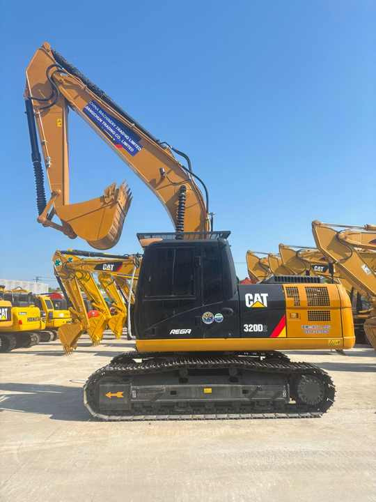 Used Excavator cat 320d secondhand Excavator Original Crawler Used CAT 320 Excavator 320D 320c 325bl 330b Caterpillar Machinery - Bæltegravemaskine: billede 2 Used Excavator cat 320d secondhand Excavator Original Crawler Used CAT 320 Excavator 320D 320c 325bl 330b Caterpillar Machinery - Bæltegravemaskine: billede 2