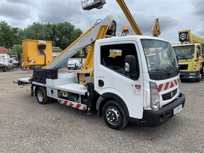 Renault Maxity Multitel 160 ALU DS - 16m - Lastbil med mandskabslift: billede 1 Renault Maxity Multitel 160 ALU DS - 16m - Lastbil med mandskabslift: billede 1