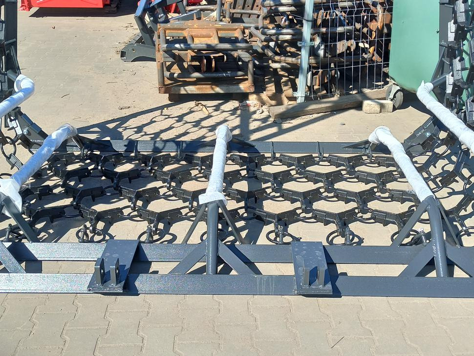 METAL-TECHNIK Wiesenegge / Meadow harrow / Herse de prairie / Strigliatrice / Полевая волокуша / Włóka łąkowa 4 m - Græsharve: billede 4 METAL-TECHNIK Wiesenegge / Meadow harrow / Herse de prairie / Strigliatrice / Полевая волокуша / Włóka łąkowa 4 m - Græsharve: billede 4