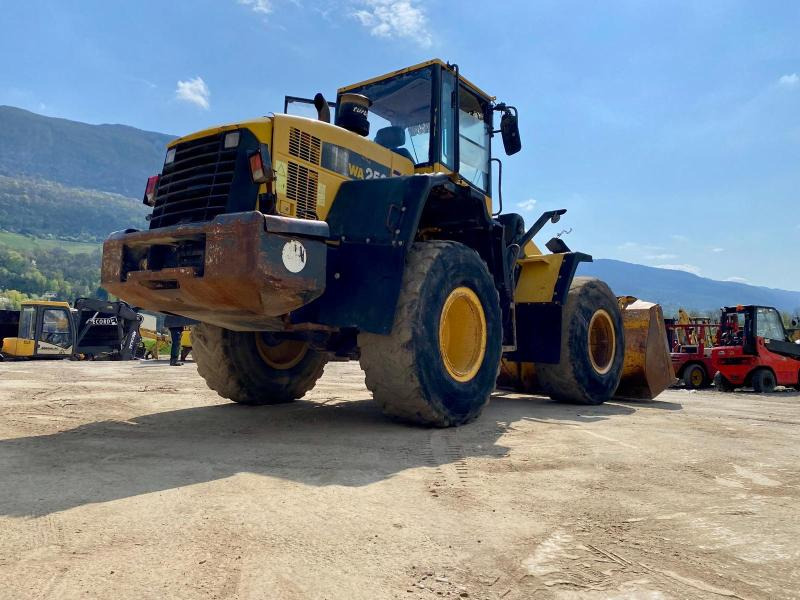 Komatsu WA250-5H Chargeuse à pneus - Gummihjulslæsser: billede 5 Komatsu WA250-5H Chargeuse à pneus - Gummihjulslæsser: billede 5