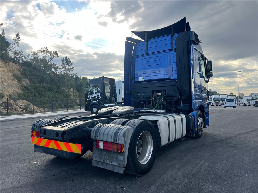 MERCEDES-BENZ Actros 1841 - Trækker: billede 4 MERCEDES-BENZ Actros 1841 - Trækker: billede 4