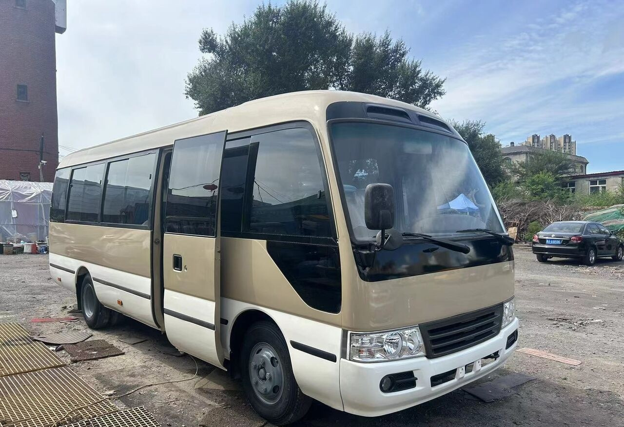 Toyota Coaster 1HZ - Forstæder bus: billede 1 Toyota Coaster 1HZ - Forstæder bus: billede 1